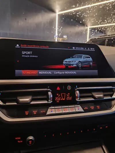 Vendo BMW 320 2021 - 26750 EUR, 123834 km - AUTO.MOTO.pt