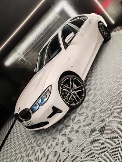 Vendo BMW 330e 2021 - 28750 EUR, 122142 km - AUTO.MOTO.pt