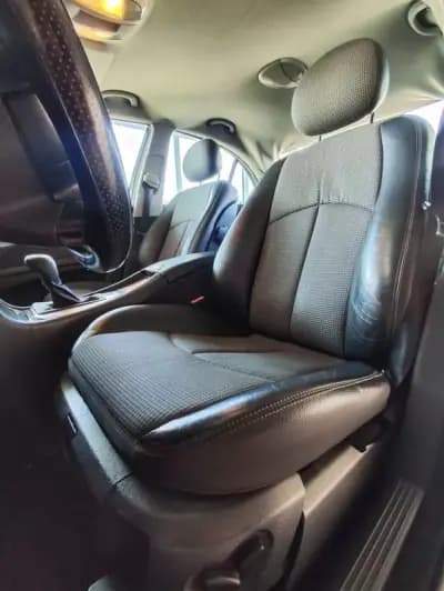 Vendo Mercedes-Benz E 220 2003 - 5500 EUR, 500000 km - AUTO.MOTO.pt