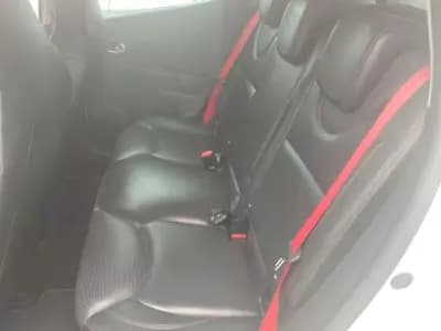 Sell Renault Clio 2016 - 19990 EUR, 116000 km - AUTO.MOTO.pt