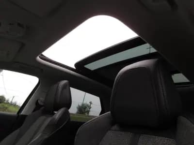 Sell Peugeot 3008 2017 - 18990 EUR, 151000 km - AUTO.MOTO.pt