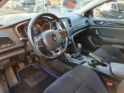Vendo Renault Mégane 2016 - 14990 EUR, 179000 km - AUTO.MOTO.pt