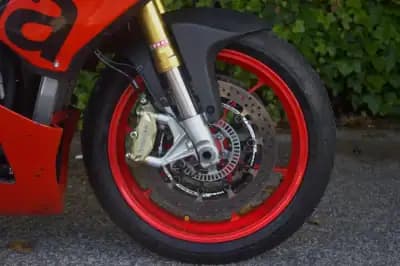 Sell Aprilia Tuono 125 Base 2016 - 9750 EUR, 12400 km - AUTO.MOTO.pt