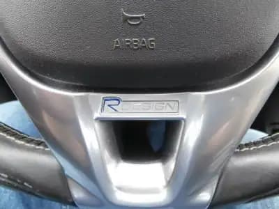 Vendo Volvo V40 2017 - 16800 EUR, 170641 km - AUTO.MOTO.pt