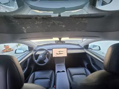 Vendo Tesla Model Y 2022 - 37000 EUR, 90000 km - AUTO.MOTO.pt