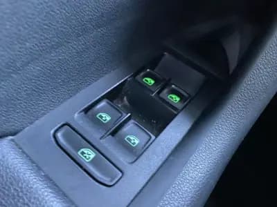 Vendo Skoda Octavia Break 2020 - 14750 EUR, 220634 km - AUTO.MOTO.pt