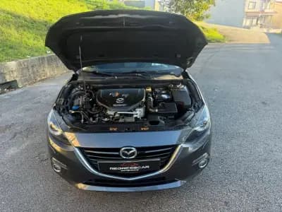 Vendo Mazda 3 2016 - 9800 EUR, 223000 km - AUTO.MOTO.pt