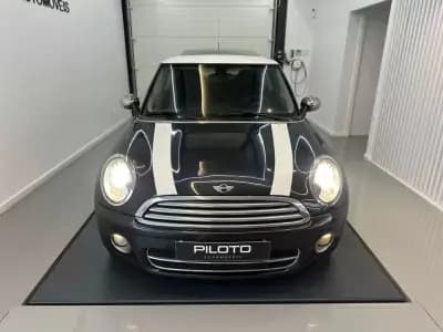 Vendo MINI Cooper 2008 - 8990 EUR, 244050 km - AUTO.MOTO.pt