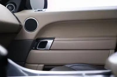 Sell Land Rover Range Rover Sport 2016 - 39900 EUR, 116000 km - AUTO.MOTO.pt