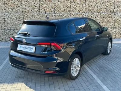 Sell Fiat Tipo 2021 - 14480 EUR, 83050 km - AUTO.MOTO.pt