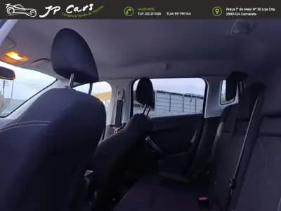 Sell Peugeot 2008 2017 - 9000 EUR, 141281 km - AUTO.MOTO.pt