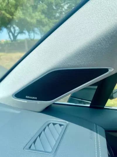 Vendo Volkswagen Touareg 2019 - 47500 EUR, 111935 km - AUTO.MOTO.pt