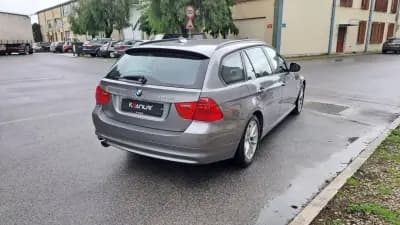 Vendo BMW 320 2010 - 12890 EUR, 157813 km - AUTO.MOTO.pt