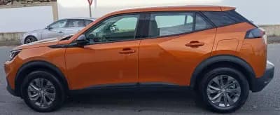 Vendo Peugeot e-2008 2022 - 17990 EUR, 26500 km - AUTO.MOTO.pt