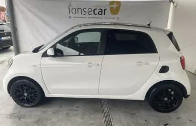 Vendo Smart ForFour 2019 - 12490 EUR, 41490 km - AUTO.MOTO.pt