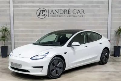 Vendo Tesla Model 3 2021 - 25450 EUR, 58710 km - AUTO.MOTO.pt