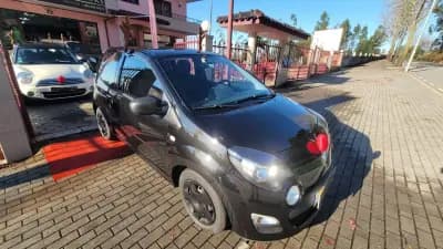 Vendo Renault Twingo 2014 - 4890 EUR, 112000 km - AUTO.MOTO.pt