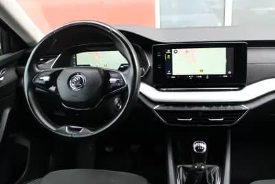 Vendo Skoda Octavia Break 2020 - 18750 EUR, 100000 km - AUTO.MOTO.pt