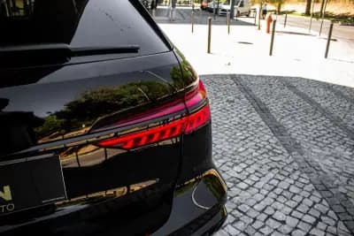 Vendo Audi RS6 Avant 2021 - 114000 EUR, 74634 km - AUTO.MOTO.pt