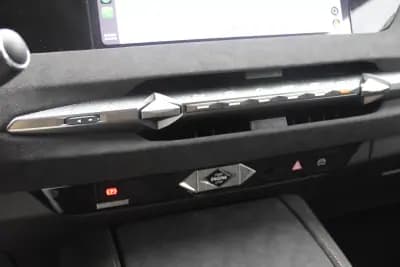 Vendo DS DS4 2024 - 29990 EUR, 10000 km - AUTO.MOTO.pt