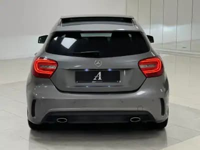 Vendo Mercedes-Benz A 180 2014 - 16990 EUR, 134000 km - AUTO.MOTO.pt