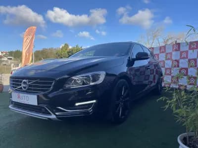 Sell Volvo V60 2015 - 14990 EUR, 184500 km - AUTO.MOTO.pt