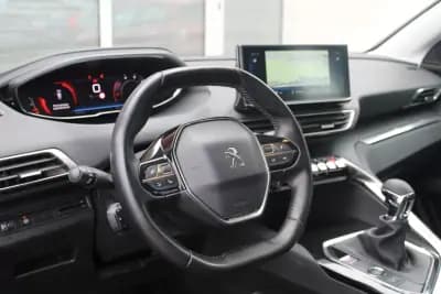 Sell Peugeot 3008 2021 - 20990 EUR, 108000 km - AUTO.MOTO.pt