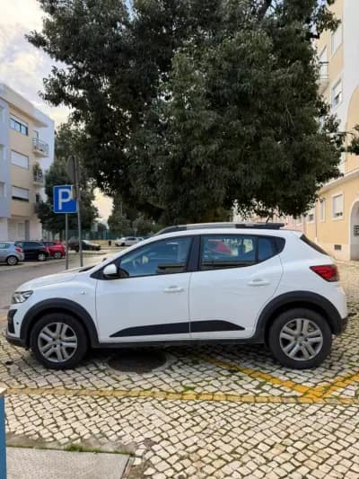 Vendo Dacia Sandero 2022 - 16850 EUR, 12275 km - AUTO.MOTO.pt