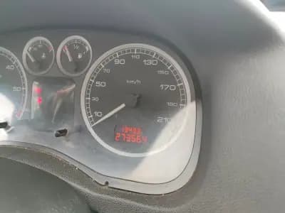 Vendo Peugeot 307 Break 2004 - 2490 EUR, 273000 km - AUTO.MOTO.pt