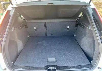 Sell Volvo XC 40 2021 - 23500 EUR, 152242 km - AUTO.MOTO.pt