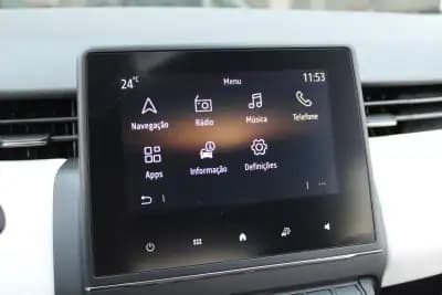 Sell Renault Clio 2023 - 15900 EUR, 41700 km - AUTO.MOTO.pt