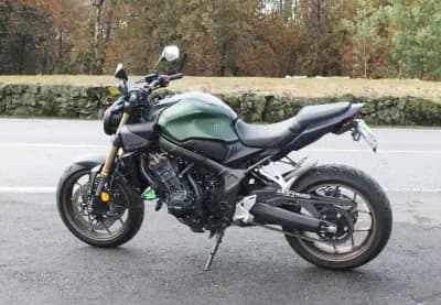 Vendo mota Honda CBR1000RR ABS 2024 - 8100 EUR, 16000 km - AUTO.MOTO.pt