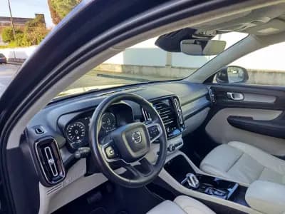 Sell Volvo XC 40 2022 - 28990 EUR, 100300 km - AUTO.MOTO.pt