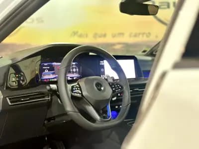 Vendo Volkswagen Golf 2023 - 45900 EUR, 53836 km - AUTO.MOTO.pt