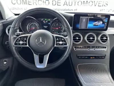 Vendo Mercedes-Benz C 300 2020 - 28499 EUR, 118000 km - AUTO.MOTO.pt