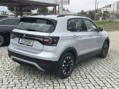 Vendo Volkswagen T-Cross 2021 - 17950 EUR, 62537 km - AUTO.MOTO.pt