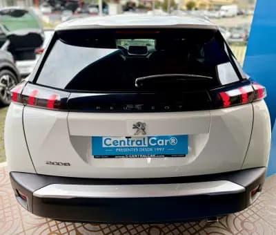 Vendo Peugeot 2008 2021 - 17950 EUR, 65000 km - AUTO.MOTO.pt