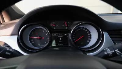 Vendo Opel Astra Sports Tourer 2020 - 12999 EUR, 97000 km - AUTO.MOTO.pt