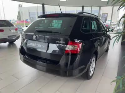 Vendo Skoda Fabia Break 2016 - 8490 EUR, 184591 km - AUTO.MOTO.pt