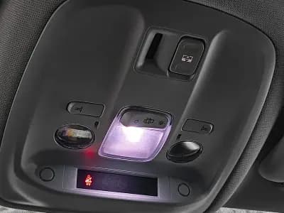 Vendo Peugeot 308 2018 - 12950 EUR, 134000 km - AUTO.MOTO.pt