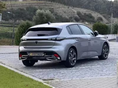 Vendo Peugeot 308 2022 - 21999 EUR, 128000 km - AUTO.MOTO.pt