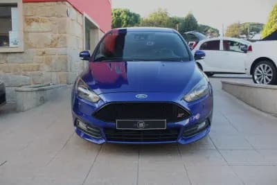 Vendo Ford Focus 2016 - 17990 EUR, 194500 km - AUTO.MOTO.pt