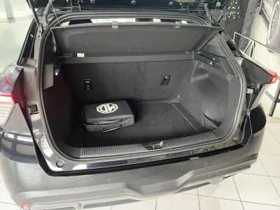 Vendo MG MG4 2023 - 19600 EUR, 23467 km - AUTO.MOTO.pt