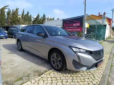 Vendo Peugeot 308 2023 - 18900 EUR, 75511 km - AUTO.MOTO.pt