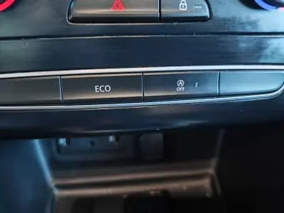 Sell Renault Mégane Sport Tourer 2019 - 13750 EUR, 155000 km - AUTO.MOTO.pt