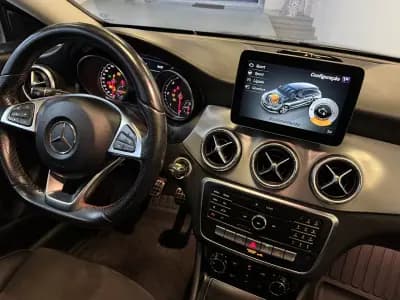 Vendo Mercedes-Benz CLA 200 2018 - 20990 EUR, 165000 km - AUTO.MOTO.pt