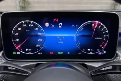 Sell Mercedes-Benz C 300 2023 - 41950 EUR, 23879 km - AUTO.MOTO.pt