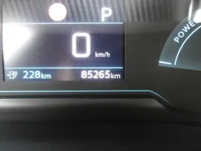 Sell Peugeot e-208 2021 - 18000 EUR, 85265 km - AUTO.MOTO.pt