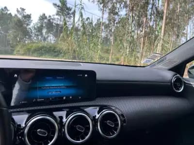 Sell Mercedes-Benz A 250 2021 - 25900 EUR, 98000 km - AUTO.MOTO.pt