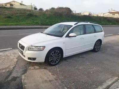 Sell Volvo V50 2009 - 6900 EUR, 276300 km - AUTO.MOTO.pt